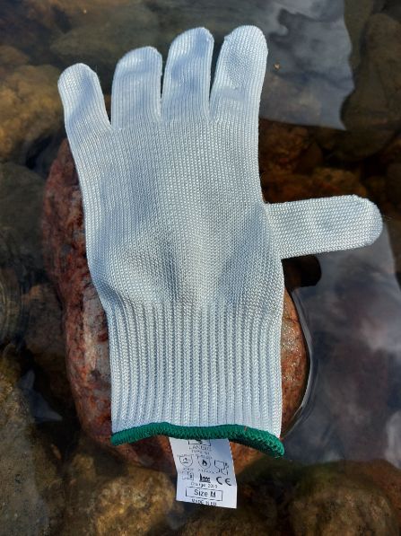 Cut protection glove 