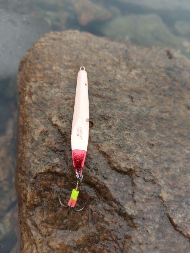 HRT Lures ice jig smooth 5,5 cm 11 g three-pronged hook