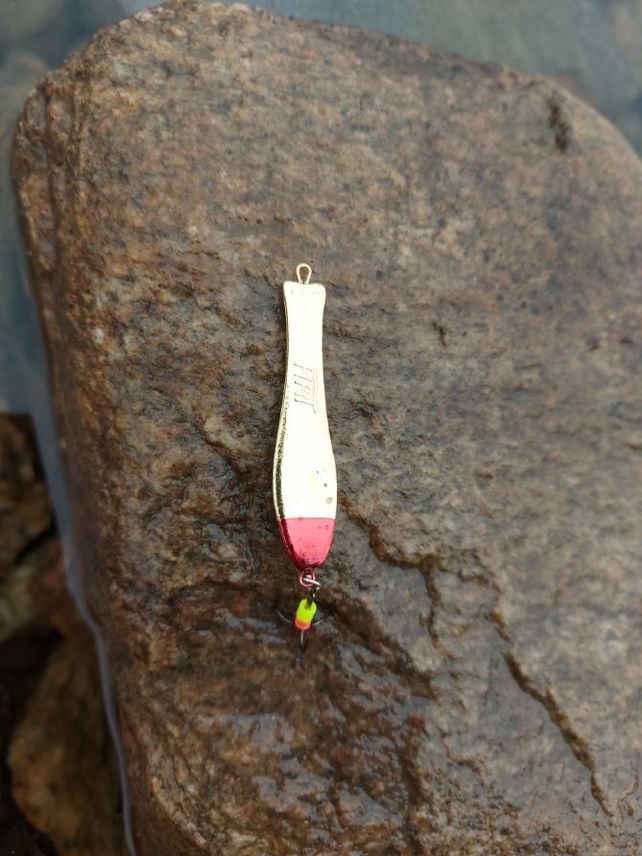 HRT Lure ice jig weit 5 cm 12 g three-pronged hooks